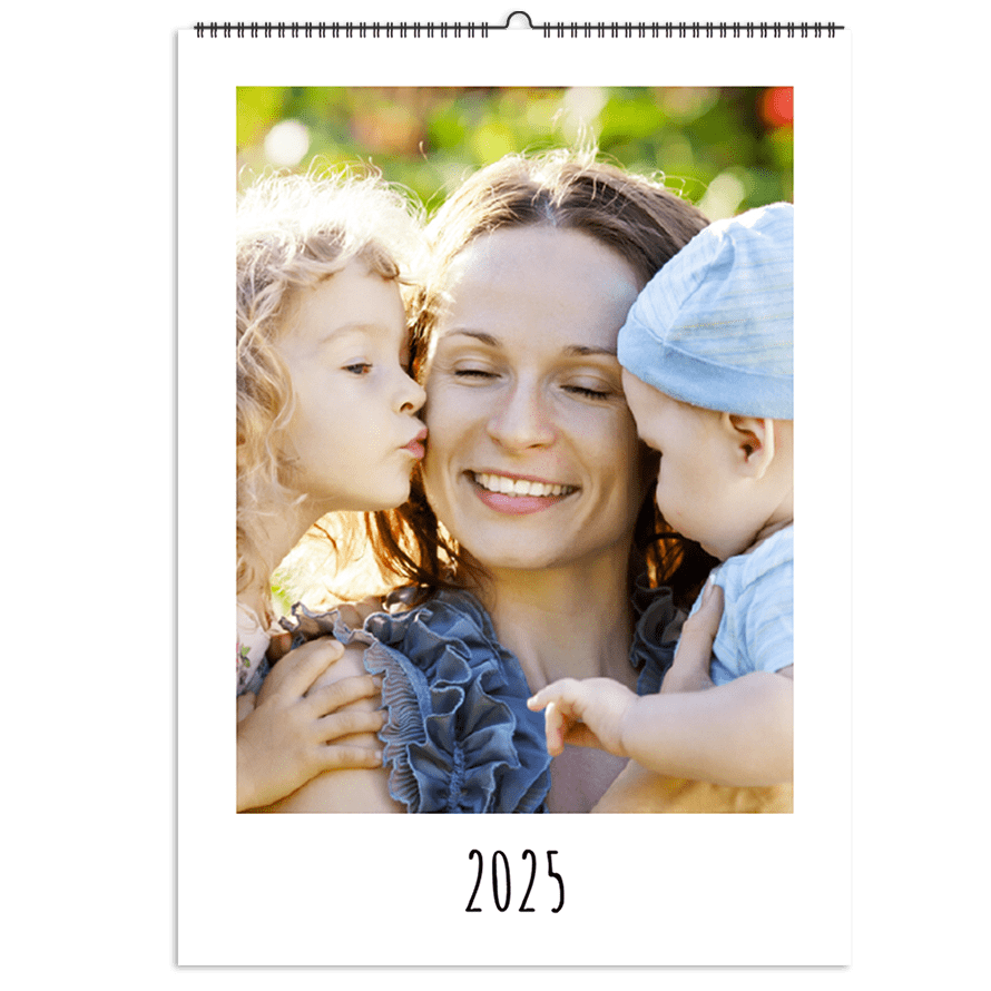 fotokalendar nastenny na vysku a4 bily