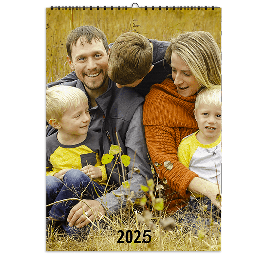 Rodinný kalendář 2025 z vlastních fotek jako dárek - Tmavý