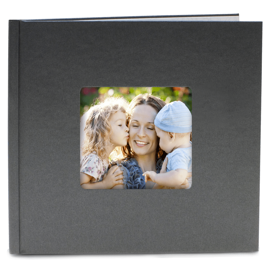 Fotokniha online. Skvělá akce na fotoknihu 21x21 desky Antracit - Elegantní bílá