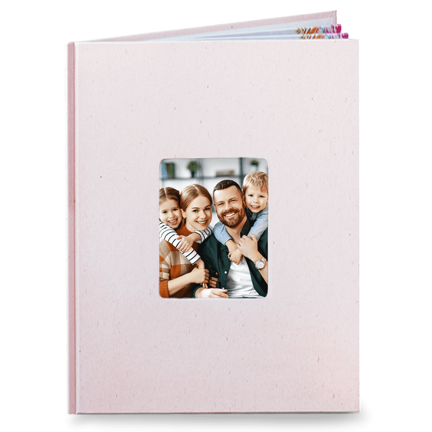 Fotokniha online. Sleva na růžovou fotoknihu s okénkem 21cm - Album