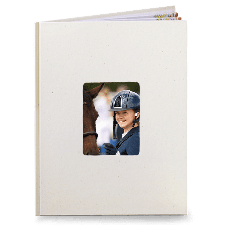 Fotokniha online. Akce na fotoknihy - A4 v přírodní barvě - Béžové pozadí