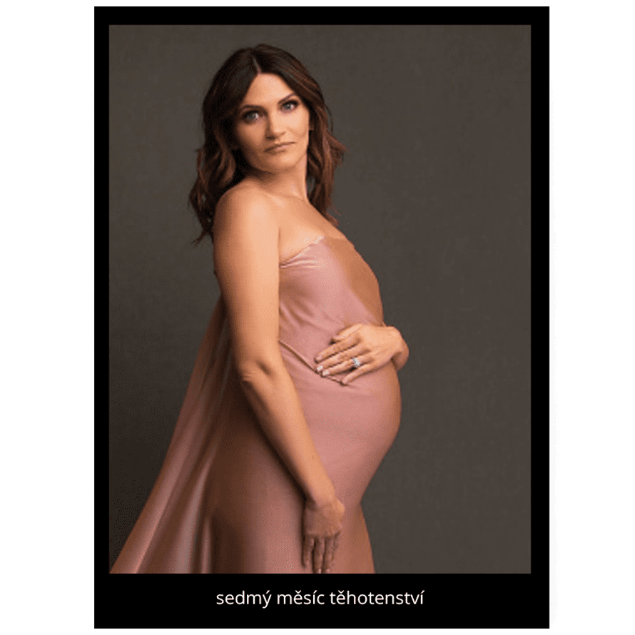 Fotokniha online. Akce na fotoknihy - A4 v barvě perleťové - Elegantní černá