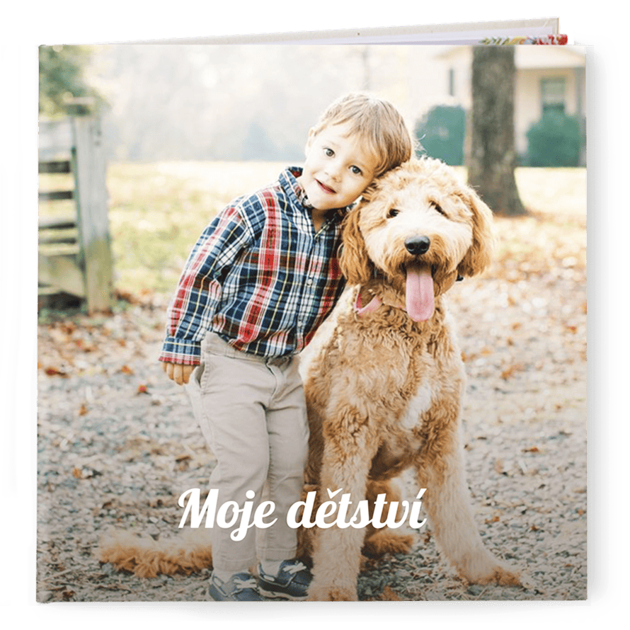 Kvalitní fotokniha a vlastní foto na deskách. Levně online. - Elegantní černá (až 100 stran)