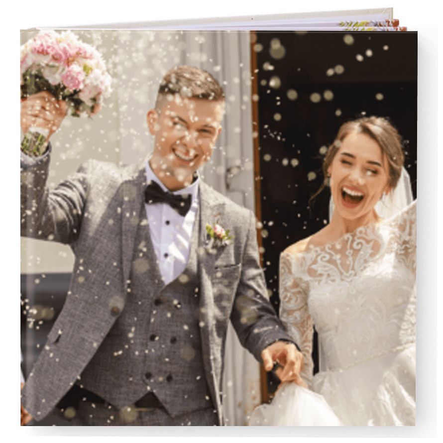 Kvalitní fotokniha a vlastní foto na deskách. Levně online. - Svatební Krajka